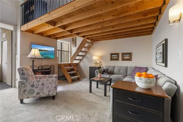 Encino, CA 91316,5325 Newcastle AVE 320