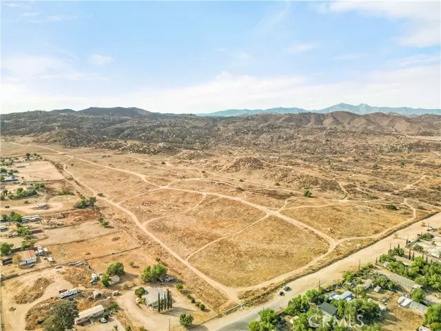 Perris, CA 92570,0 no address