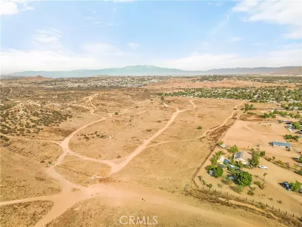Perris, CA 92570,0 no address