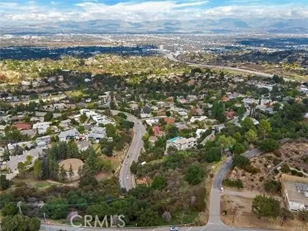 15929 W Mulholland PL, Los Angeles, CA 90049