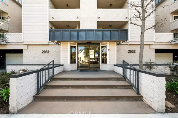 Long Beach, CA 90814,2032 E Bermuda ST 102