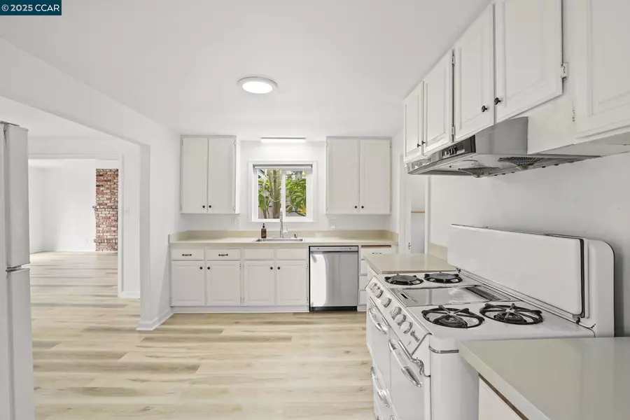 742 La Paloma Rd, El Sobrante, CA 94803