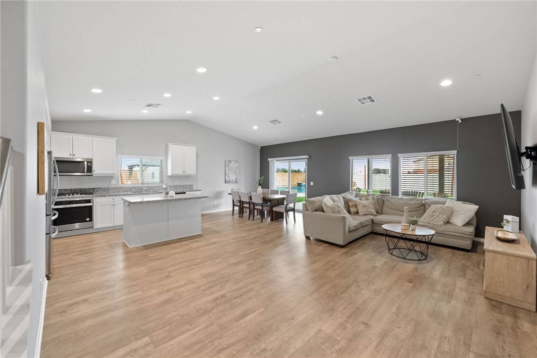 Winchester, CA 92596,29510 Big Sky CT