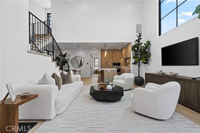 Corona Del Mar, CA 92625,506 1/2 Avocado AVE