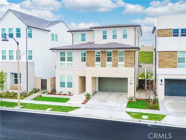 Lake Forest, CA 92630,241 Burwood