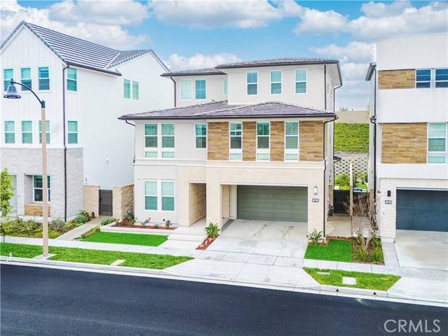 Lake Forest, CA 92630,241 Burwood