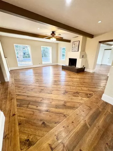 820 E Gettysburg AVE, Fresno, CA 93704