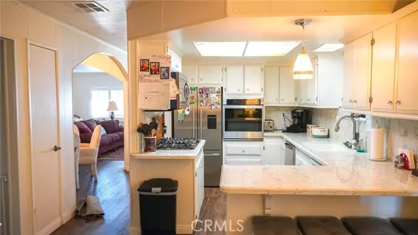 Yorba Linda, CA 92886,16942 Lake Park WAY