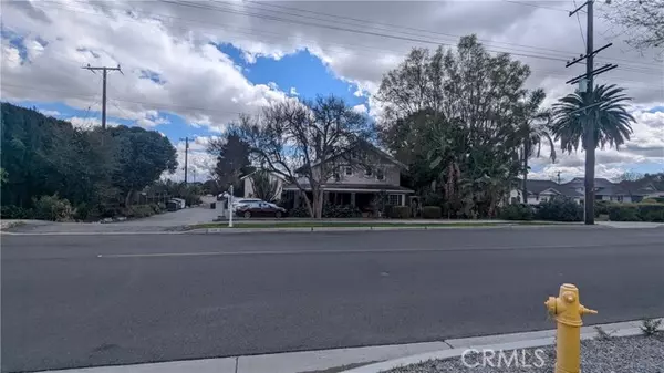 Upland, CA 91786,424 W 7th ST