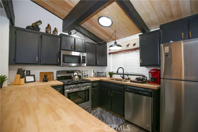 861 Thrush DR 30, Big Bear Lake, CA 92315