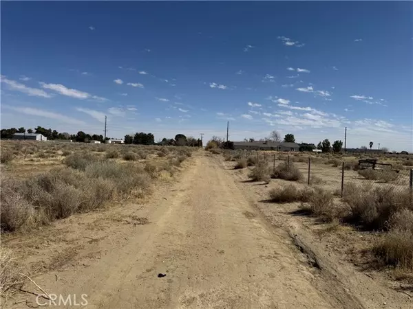 Rosamond, CA 93560,0 Charan