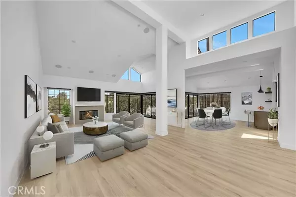 Newport Beach, CA 92660,19 Sea Cove LN 1