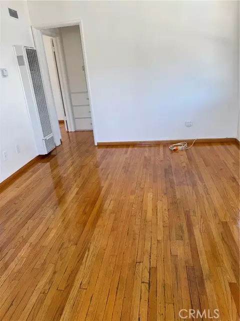 Glendale, CA 91206,608 E Lexington DR 608