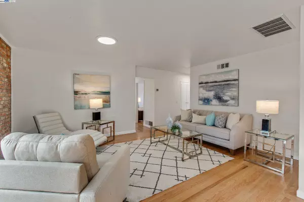 Hayward, CA 94544,30847 Prestwick Ave