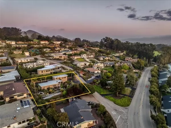 Morro Bay, CA 93442,735 Cabrillo PL