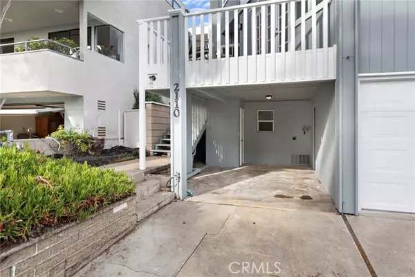 Laguna Beach, CA 92651,2120 Ocean WAY