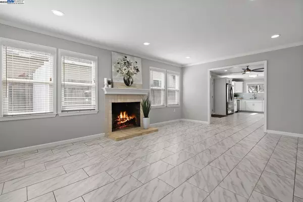 633 N P St, Livermore, CA 94551