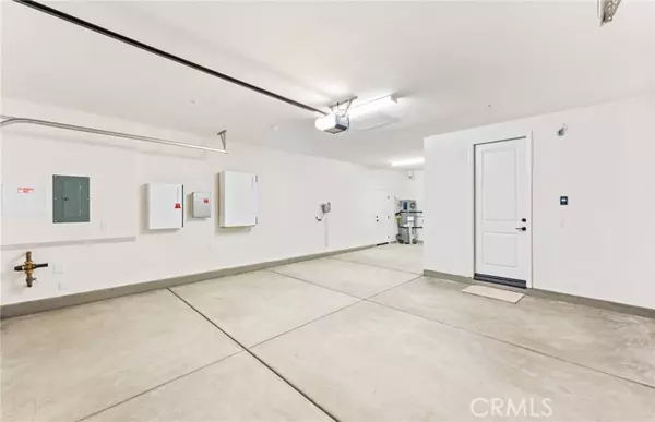 Lake Elsinore, CA 92530,4200 Larchwood LN