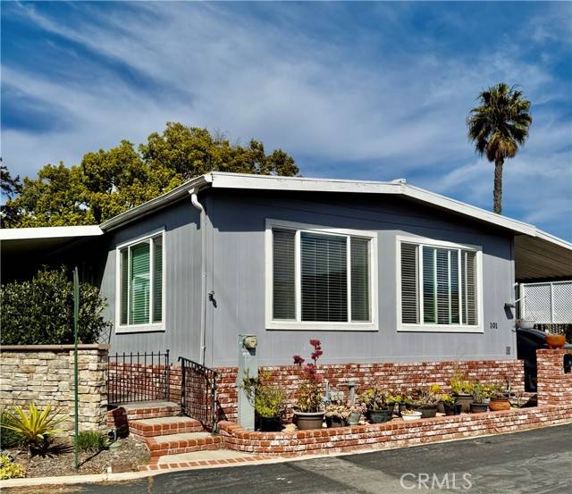 101 Myna LN, Fountain Valley, CA 92708