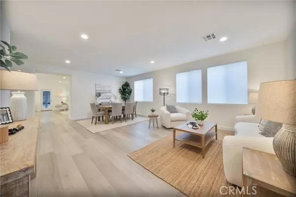 Corona, CA 92883,4360 Maidstone CIR