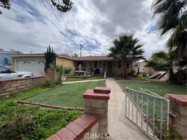 13712 Community ST, Panorama City, CA 91402