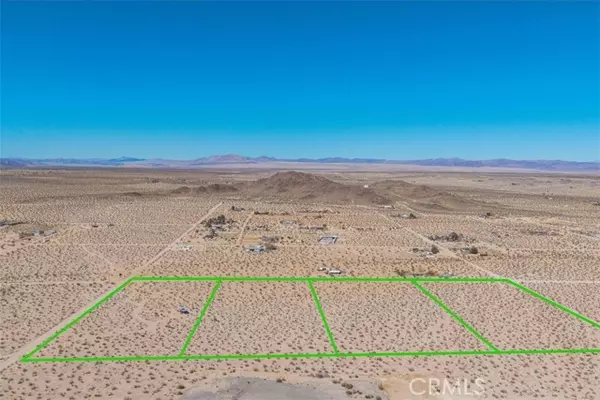 Joshua Tree, CA 92252,63323 La Brisa DR