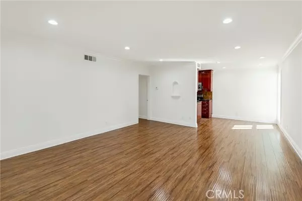North Hollywood, CA 91606,6160 Whitsett AVE 6