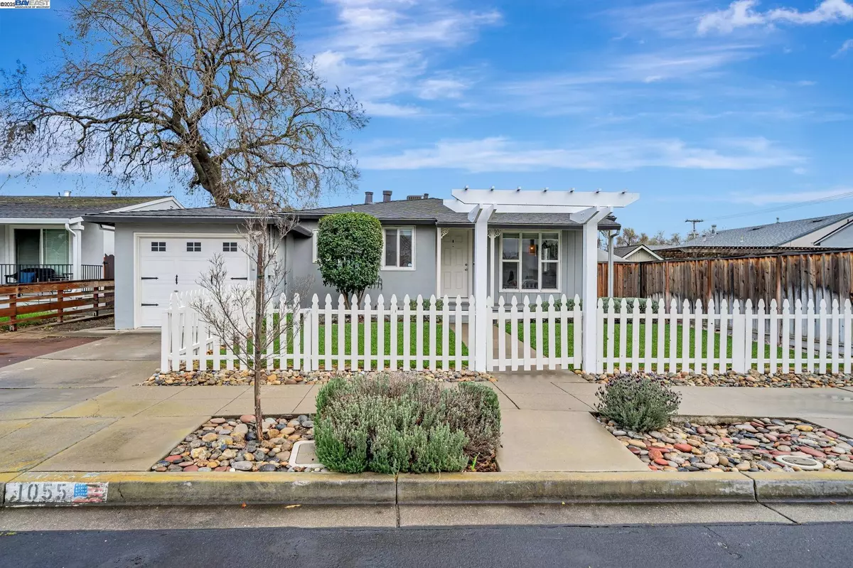 Livermore, CA 94551,1055 Locust St