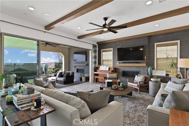 760 E Orange Blossom WAY, Azusa, CA 91702