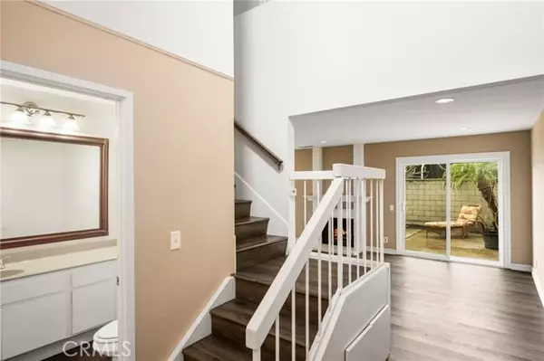 Santa Ana, CA 92703,4614 W 5th ST 5