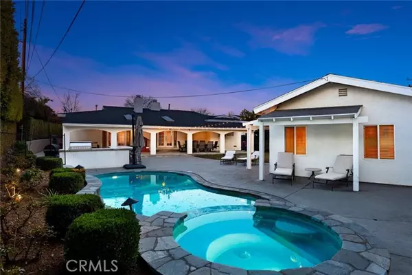 Woodland Hills, CA 91367,5663 Ramara AVE