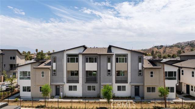 1182 Santo Antonio DR, Colton, CA 92324