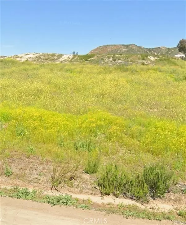 Wildomar, CA 92595,23662 Peggy LN