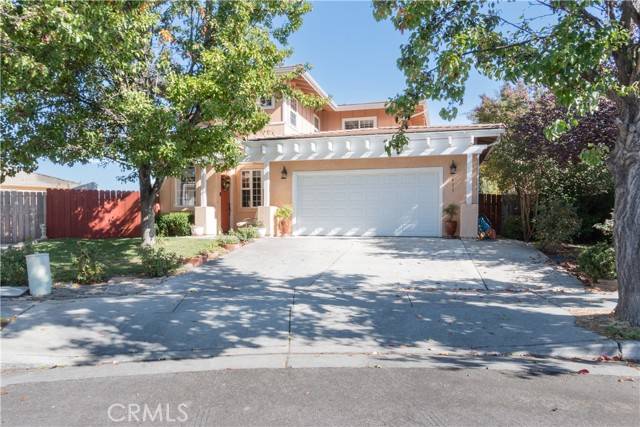 611 Larkfield PL, Paso Robles, CA 93446