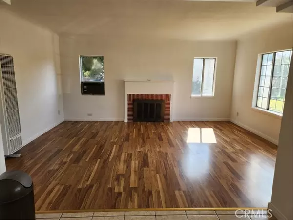 Bell, CA 90201,3617 Anita DR