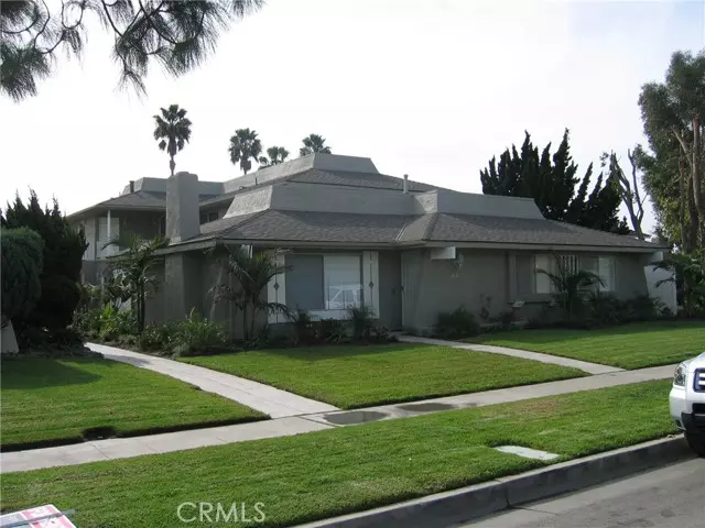 414 Nobel AVE, Santa Ana, CA 92707