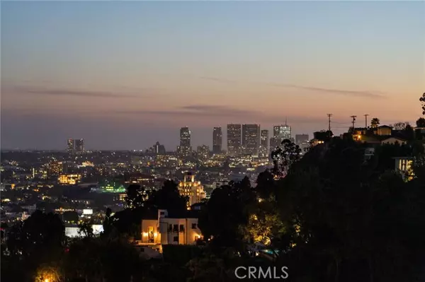 Los Angeles, CA 90046,8017 Floral AVE