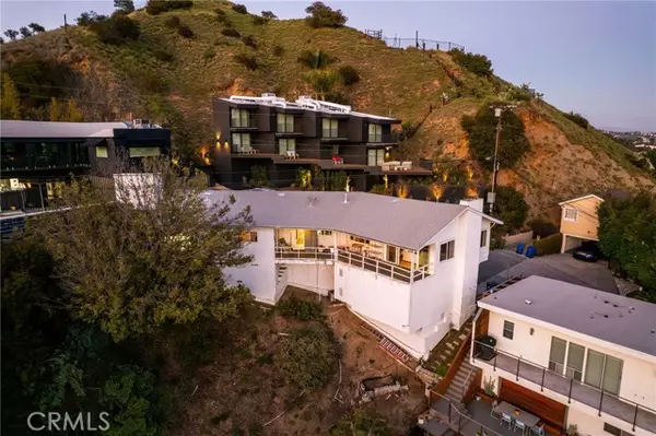 Los Angeles, CA 90046,8017 Floral AVE