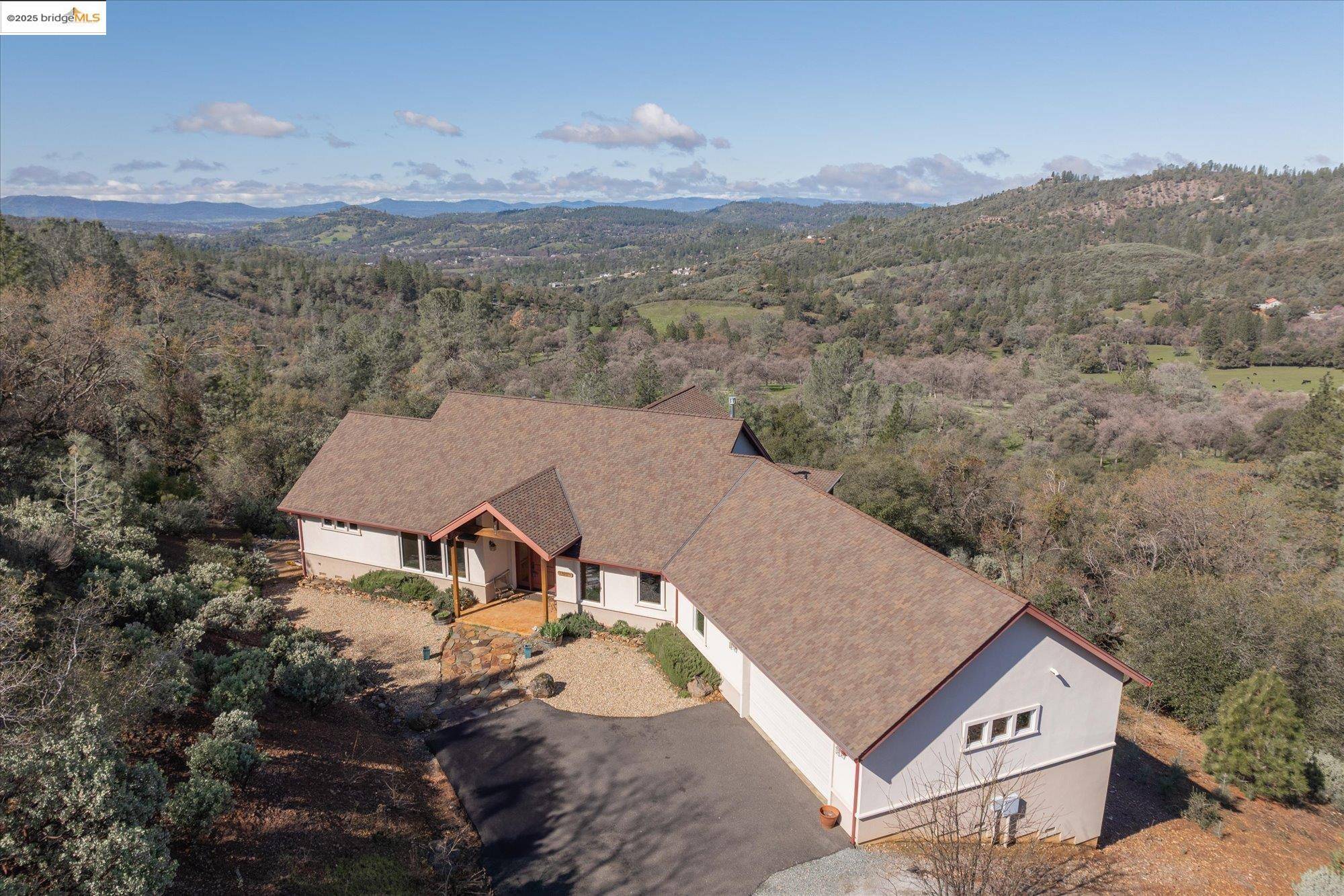 3204 Skunk Ranch Rd, Murphys, CA 95247