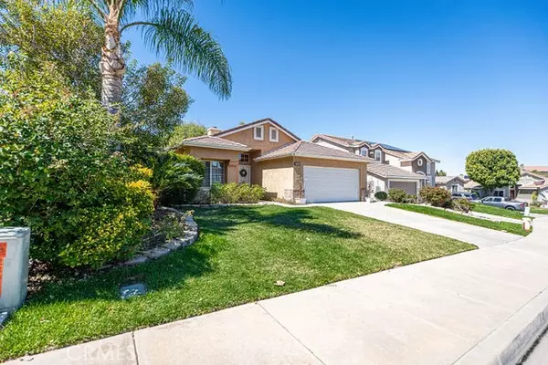 Corona, CA 92883,23079 Coffee Berry CIR