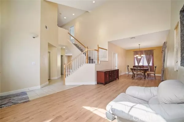 Reseda, CA 91335,7545 Belmar AVE