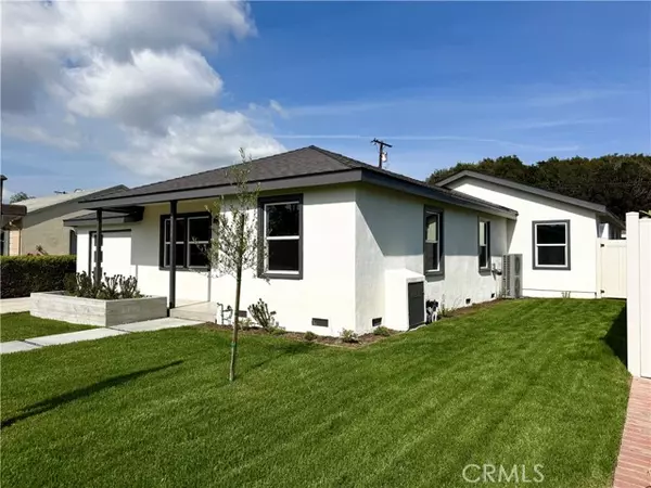 Long Beach, CA 90815,2110 Radnor AVE