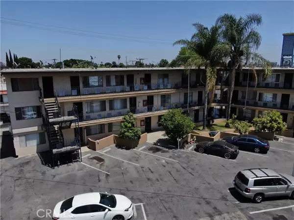 Lynwood, CA 90262,10355 Long Beach BLD