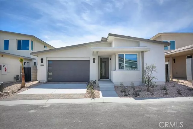 319 Mustang LN, Palm Springs, CA 92262