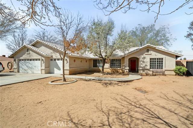 20385 Eyota RD, Apple Valley, CA 92308