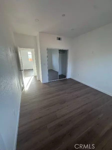 Pacoima, CA 91331,12929 Van Nuys BLD