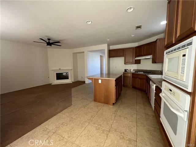 Victorville, CA 92392,13389 Vaccaro ST