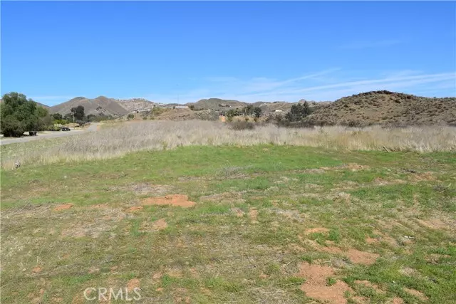 Lake Elsinore, CA 92532,27800 Lindell RD