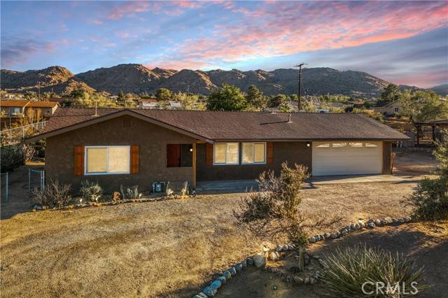 Joshua Tree, CA 92252,60649 Latham TRL
