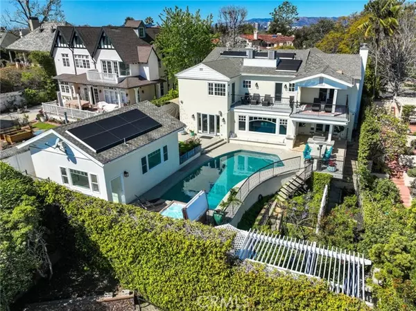 Los Angeles, CA 90064,2818 Forrester DR